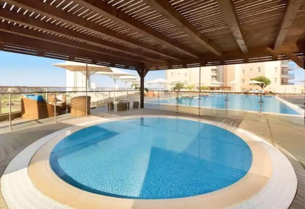 Neve David Hotel Нетания Экстерьер фото