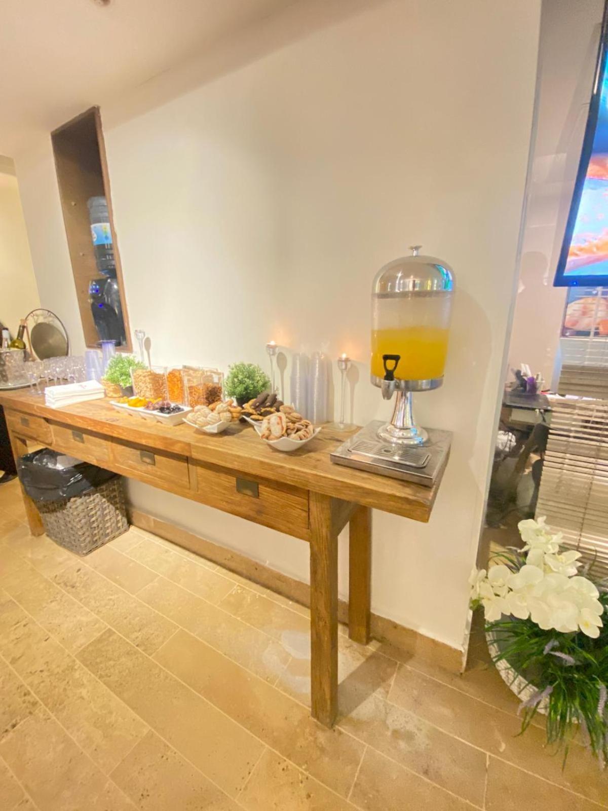 Neve David Hotel Нетания Экстерьер фото